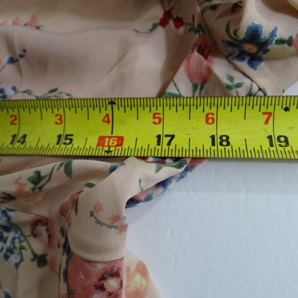 Pink Floral Print V-Neck Blouse Cinched Waist Womens Size L Short Sleeve - Picture 6 of 9